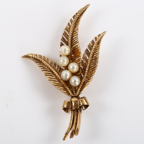 357 - A late 20th century 9ct gold cultured pearl fern brooch, maker's marks HW and S, hallmarks Birmingha... 