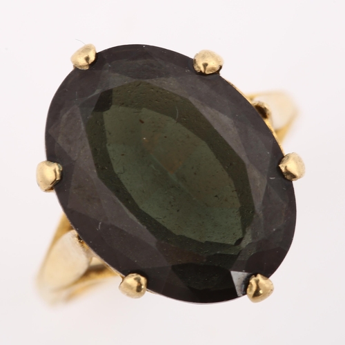 388 - A late 20th century 9ct gold green quartz dress ring, hallmarks London 1971, setting height 17.2mm, ... 