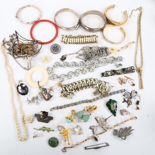 473 - Various jewellery and silver, including squirrel teething ring, Siam green enamel bracelet and clip,... 