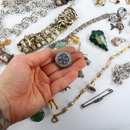 473 - Various jewellery and silver, including squirrel teething ring, Siam green enamel bracelet and clip,... 