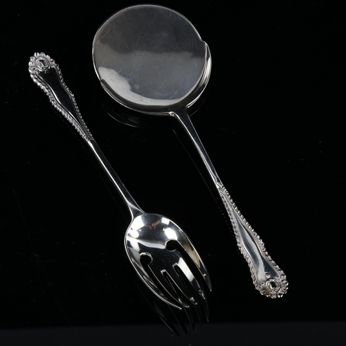 553 - A George V silver 2-piece serving set, comprising slice and fork, by Josiah Williams & Co, hallmarks... 