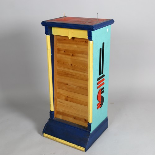 1006 - Genco (US) Hoops upright amusement arcade machine circa 1950s, operating on an old penny, painted wo... 