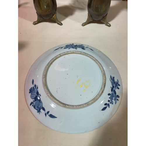 1142 - A Chinese blue and white porcelain charger, with hand painted palace fortifications, diameter 37cm