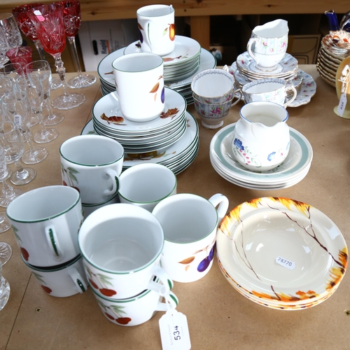 534 - Royal Worcester Evesham dinner and teaware, Royal Albert Debutante teaware etc