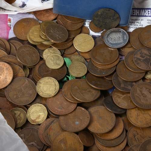 193 - A large quantity of pre-decimal coins, £1 notes etc