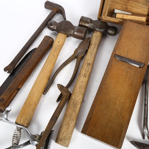 204 - A box of Vintage Japanese hand tools, smoothing plane etc