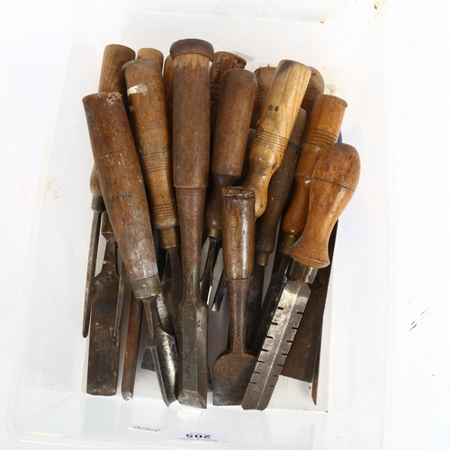 205 - A box of Vintage chisels