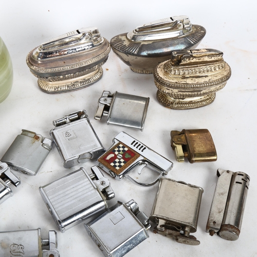 206 - A collection of Vintage table and cigarette lighters, including Ronson, Azizoff