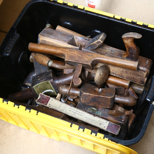 263 - Wooden moulding planes, jack planes, hand drill and other hand tools (boxful)