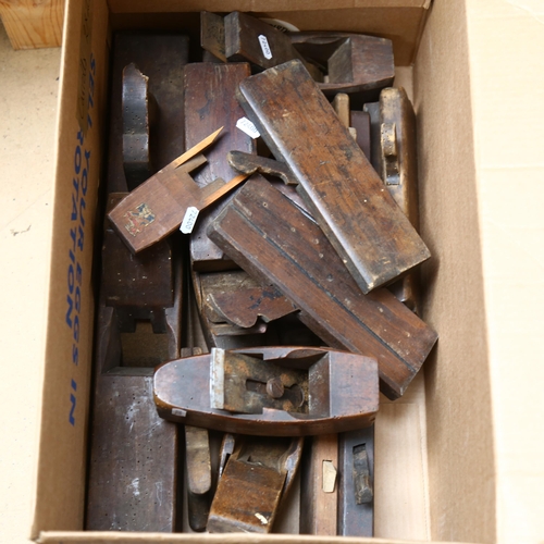 264 - Various Vintage smoothing planes, moulding planes, jack plane etc (boxful)