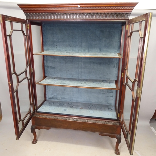 2644 - A 19th century mahogany 3-section display cabinet, with 2 lattice glazed doors, glazed panelled side... 