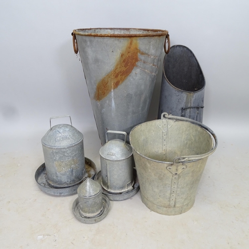 2675 - Various galvanised metal items including stick stand, bucket etc, largest 40cm x 62cm