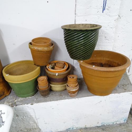 2676 - Various terracotta garden pots, largest 52cm x 40cm