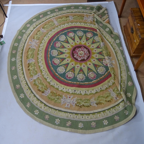 2417 - A 19th century French Aubusson circular rug with floral decoration, width 250cm