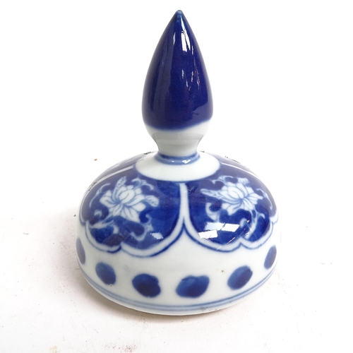 221 - A Chinese blue and white baluster jar and cover, height 34cm