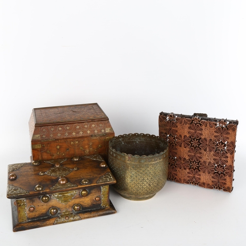 1019 - A group of Indian boxes and metalware, including an Indian hardwood and brass marquetry inlaid caske... 