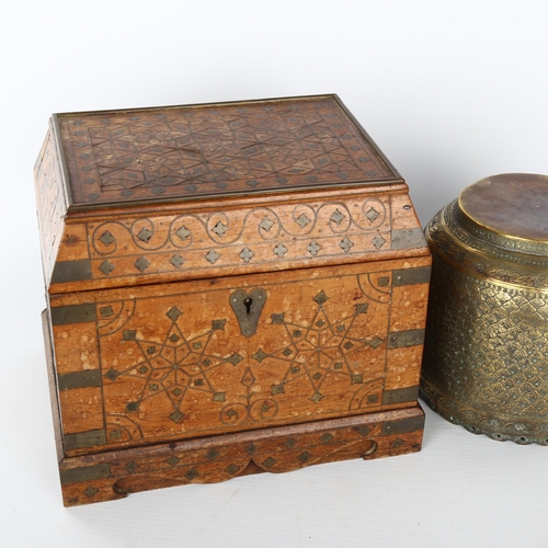 1019 - A group of Indian boxes and metalware, including an Indian hardwood and brass marquetry inlaid caske... 