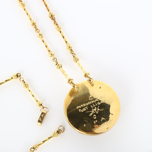 106 - DIEJASA - an 18ct gold Salvador Dali 'Madonna De Port Lligat' pendant necklace and bracelet set, the... 