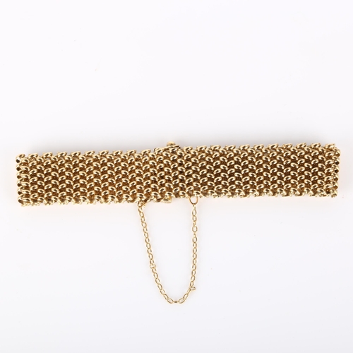 133 - A mid-20th century 9ct gold mesh bracelet, bracelet length 20cm, 27g