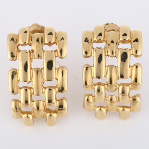 153 - A pair of 9ct gold fixed gatelink earrings, with stud fittings, earring height 18.6mm, 3.2g