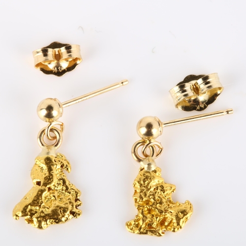 187 - A pair of gold nugget drop earrings, with 14ct stud fittings, earring height 16.5mm, 1.7g