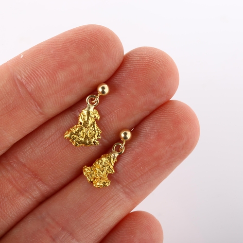 187 - A pair of gold nugget drop earrings, with 14ct stud fittings, earring height 16.5mm, 1.7g