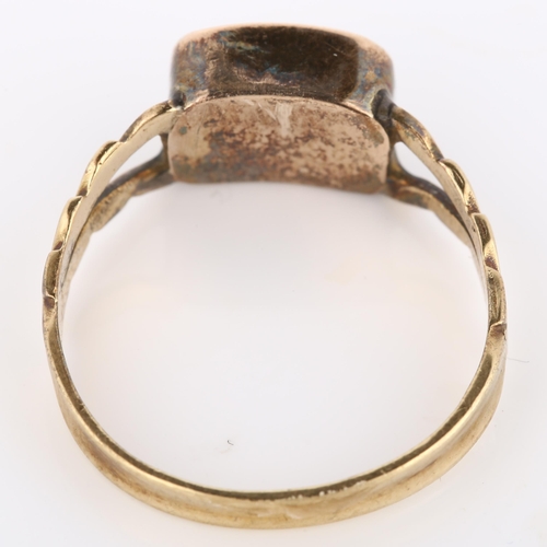 242 - A Victorian foil-backed quartz dress ring, unmarked gold closed-back settings with cushion-cut quart... 