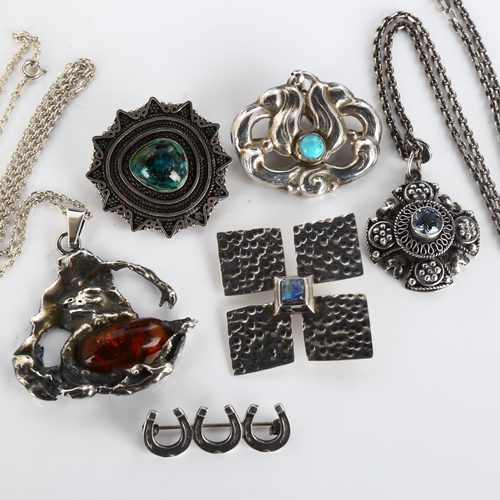 386 - Various jewellery, including Art Nouveau Danish turquoise brooch, Israel pendant necklace etc, 87.6g... 