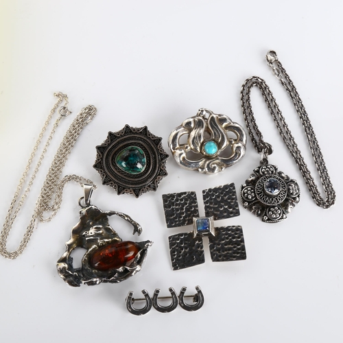 386 - Various jewellery, including Art Nouveau Danish turquoise brooch, Israel pendant necklace etc, 87.6g... 