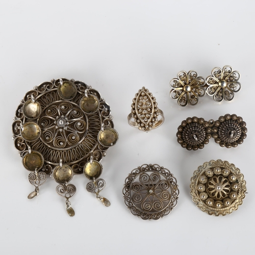 409 - Various Norwegian silver Folk Art jewellery, including brooches and ring, size P, 67.6g total (6)