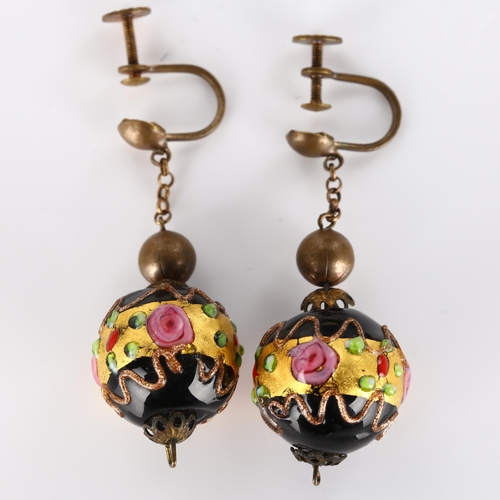 423 - A pair of Venetian Murano glass bead earrings, with gilt-metal screw-back fittings, earring height 4... 