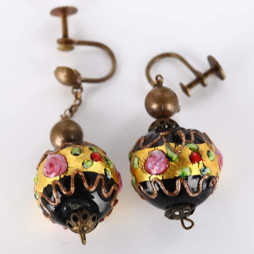 423 - A pair of Venetian Murano glass bead earrings, with gilt-metal screw-back fittings, earring height 4... 