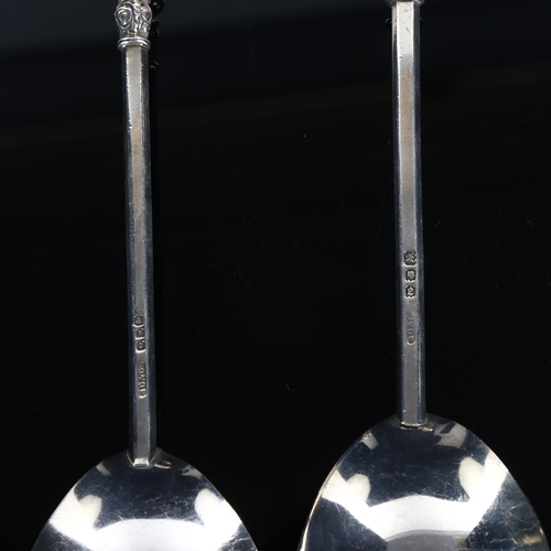 576 - A pair of George V silver seal top spoons, by Stuart Clifford & Co, hallmarks London 1920, length 16... 