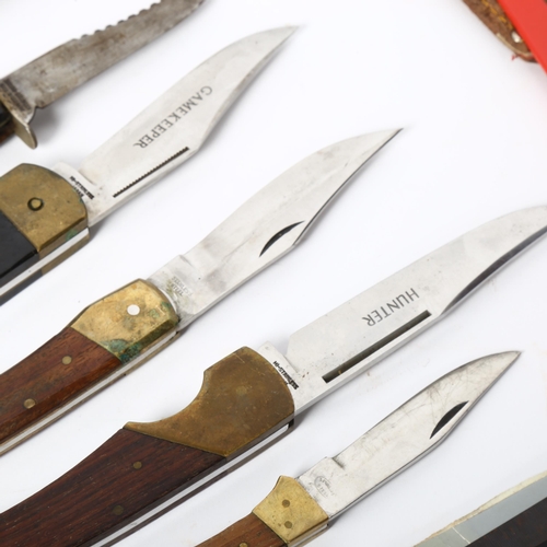 133 - Various hunting knives and throwing knives