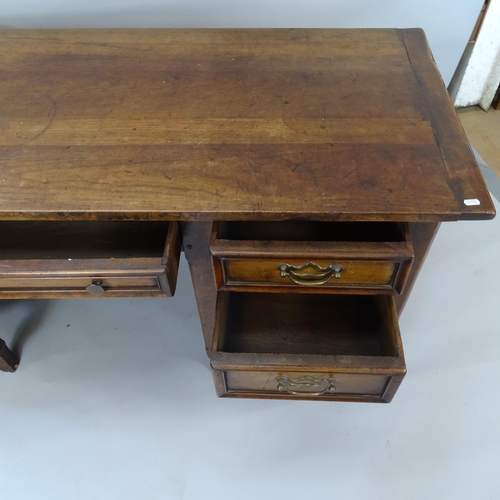 2059 - A Continental Antique style centre-standing kneehole writing desk, with 7 fitted drawers, 170cm x 79... 