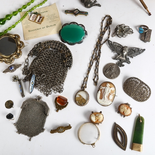 1038 - 2 trays of Vintage and other costume jewellery, including a Victorian gilt-metal mourning brooch, ca... 