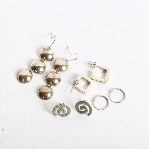 1068 - 4 pairs of silver earrings