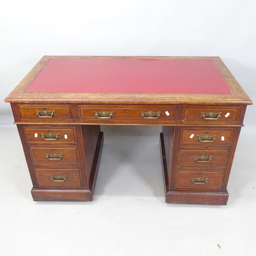 2194 - A Victorian mahogany pedestal desk, fitted with 9 drawers, 122cm x 76cm x 69cm