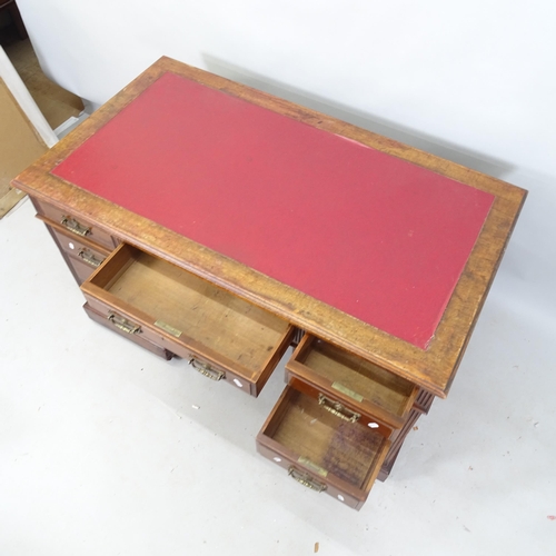 2194 - A Victorian mahogany pedestal desk, fitted with 9 drawers, 122cm x 76cm x 69cm