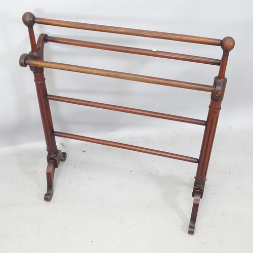 2208 - A mahogany towel rail, 69cm x 85cm x 30cm