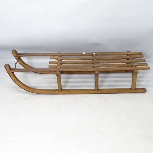 2231 - A Vintage sledge, L122cm