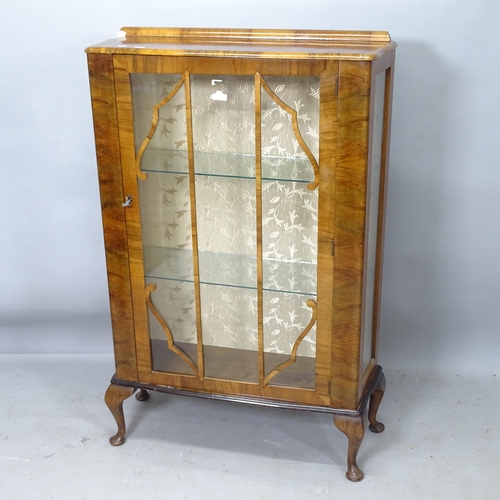 2247 - A 1930s burr-walnut veneered single-door display cabinet, with 2 fixed shelves, on cabriole legs, 75... 