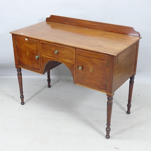 2268 - An Edwardian mahogany and satinwood-strung kneehole desk, with raised back, single fitted drawer and... 