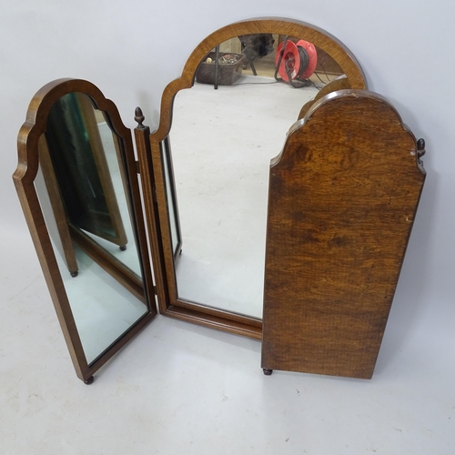 2319 - A mahogany 3-fold dressing table mirror, 50cm x 70cm