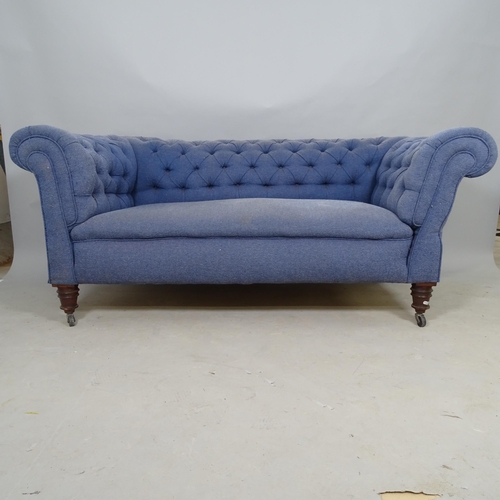 2592 - An Antique button-back upholstered Chesterfield style sofa, with single drop-end, 175 x 75 x 90cm