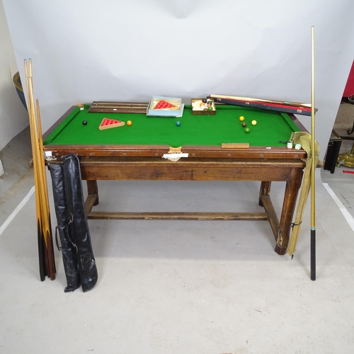 2611 - A slate bed quarter-size table-top snooker table, overall 162cm x 86cm x 10cm, a scoreboard, 2 sets ... 