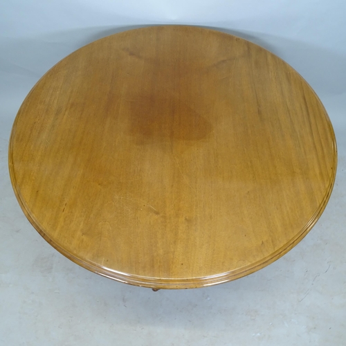 2647 - A Georgian mahogany tilt-top breakfast table, on tripod base, 120cm x 70cm