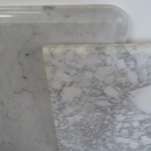 2659 - 2 white and grey veined marble tops, largest 118cm x 50cm (2)