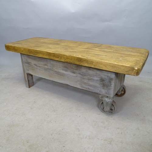 2786 - A pine topped coffee table in the form of a market trolley, 120cm x 45xm x 43cm