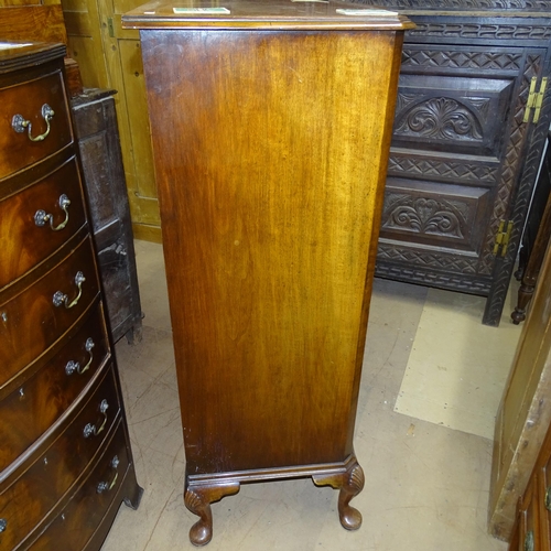 2163 - A 19th century crossbanded walnut bow-front chest of 6 drawers on cabriole legs, 71cm x 126cm x 50cm